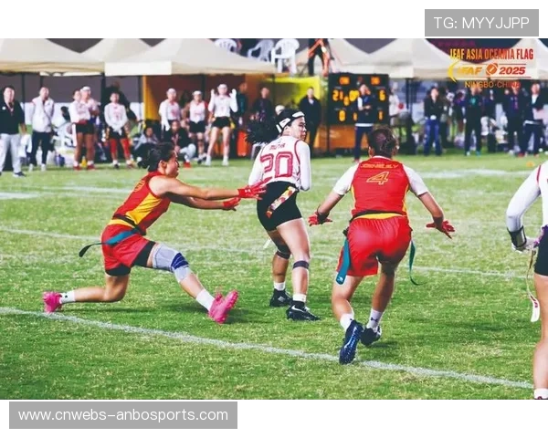 腰旗橄榄球国际邀请赛马来西亚队参赛，与中国队交流经验