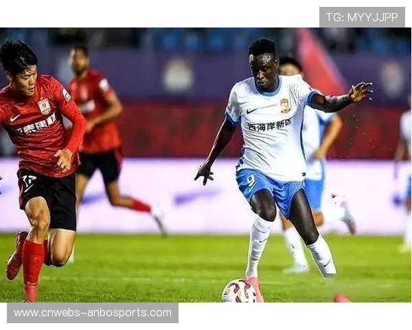 青岛西海岸2025赛季对海牛保持1胜1平，德比战占据上风